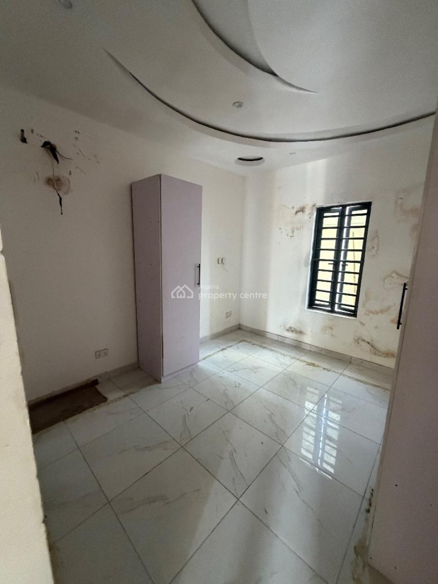 Lovely 2 Bedroom on First Floor, Ilasan, Lekki, Lagos, Flat / Apartment for Rent