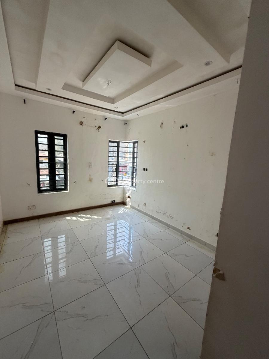Lovely 2 Bedroom on First Floor, Ilasan, Lekki, Lagos, Flat / Apartment for Rent