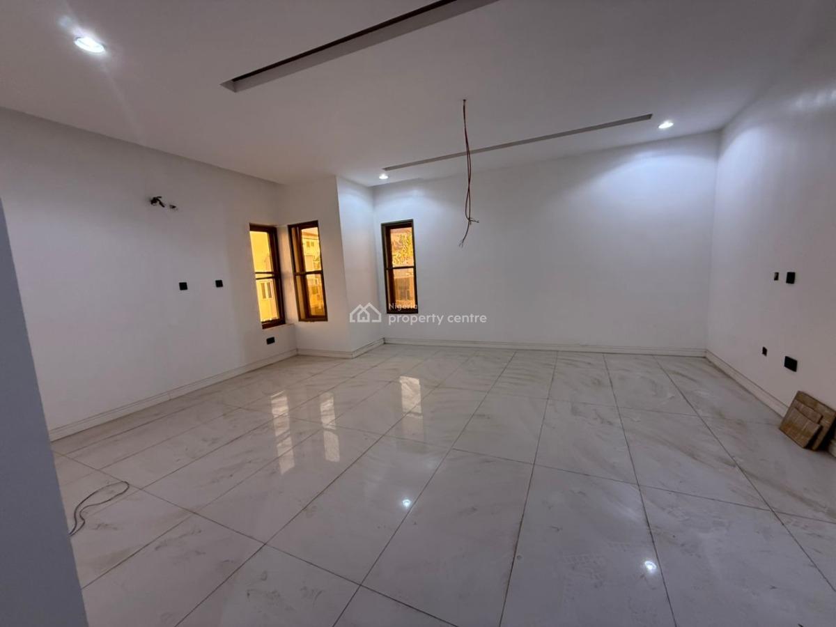 5 Bedroom Contemporary Fully Detached House with Bq, Guzape District, Abuja, House for Sale