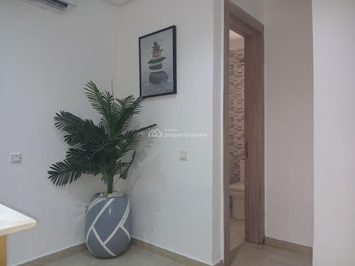 Fully Furnished & Serviced 3 Bedroom Apartment, Lekki Phase 1, Lekki, Lagos, Flat / Apartment for Rent