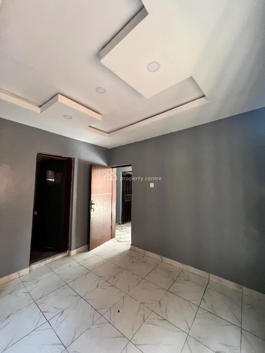 a Standard Mini Flat, Before Novare Shoprite Ajah, Lekki Phase 2, Lekki, Lagos, Mini Flat (room and Parlour) for Rent