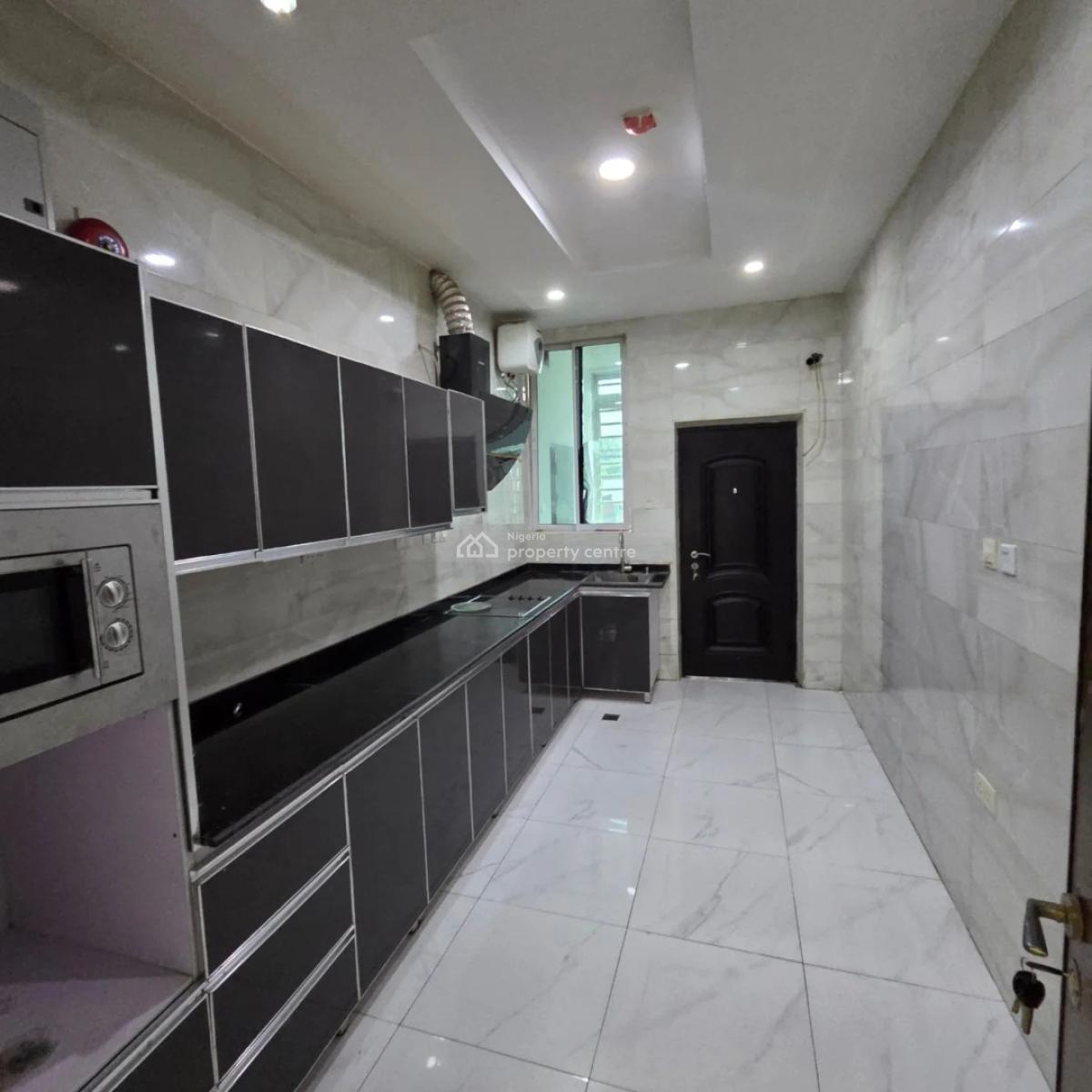 3 Bedroom Apartment + Bq, Adeniyi Jones, Ikeja, Lagos, Flat / Apartment for Sale