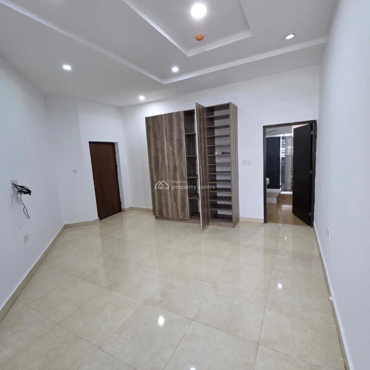 3 Bedroom Apartment + Bq, Adeniyi Jones, Ikeja, Lagos, Flat / Apartment for Sale