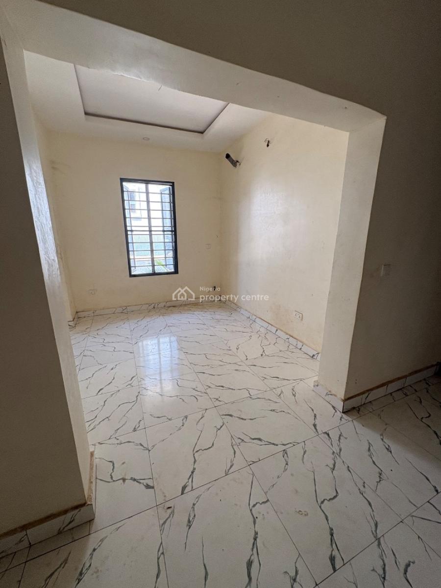 2-bedroom Apartment, Nut Axis, Lugbe District, Abuja, Flat / Apartment for Rent