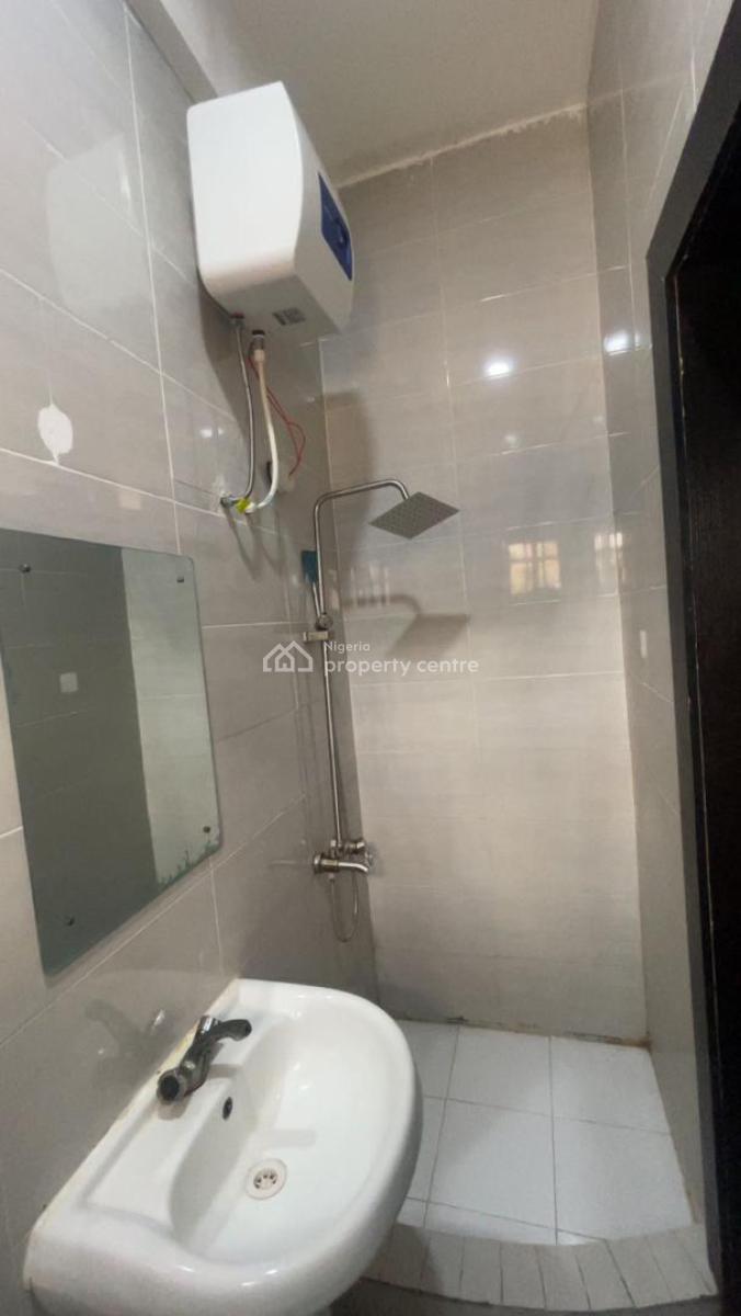 Fully Furnished Room and Parlor Self, Osapa London..., Lekki, Lagos, Mini Flat (room and Parlour) for Rent