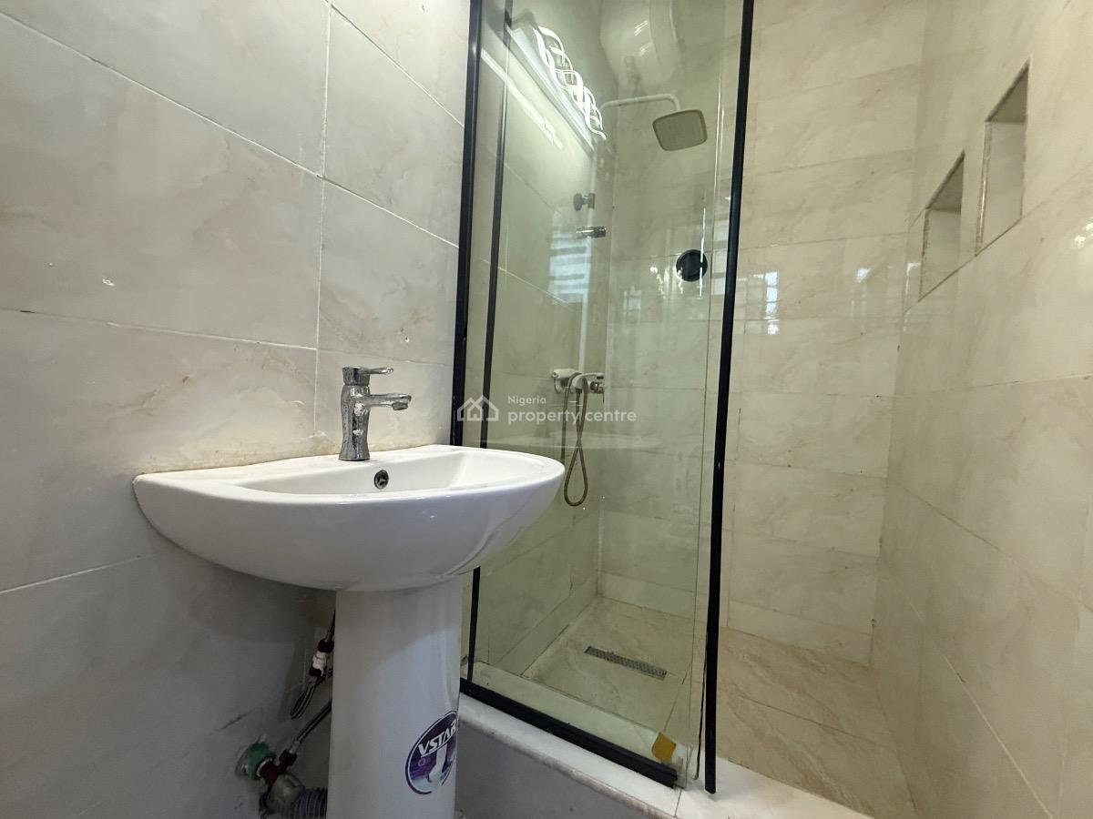 3 Bedroom Apartments, Lekki Phase 1, Lekki, Lagos, Flat / Apartment for Sale