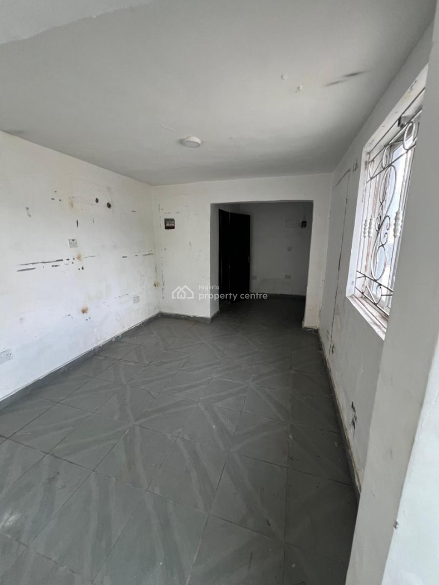 Office Space/ Shop Space on Admiralty Way, Lekki Phase 1, Lekki, Lagos, Office Space for Rent