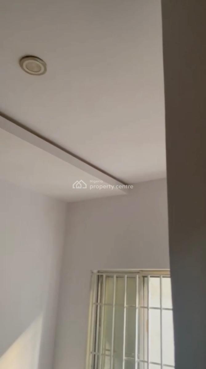 2 Bedroom Available Off Addo Road, Ajah, Lagos, Flat / Apartment for Rent