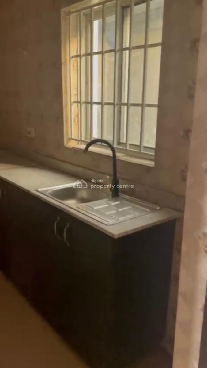 2 Bedroom Available Off Addo Road, Ajah, Lagos, Flat / Apartment for Rent