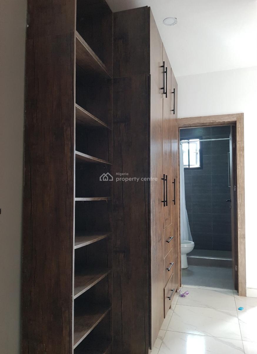 Fully Serviced 2 Bedroom Flat in a Serene Neighbourhood, Ologolo, Lekki, Lagos, Flat / Apartment for Rent