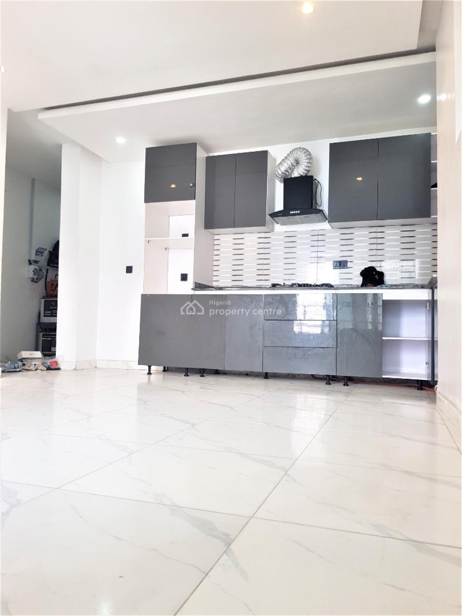 Fully Serviced 2 Bedroom Flat in a Serene Neighbourhood, Ologolo, Lekki, Lagos, Flat / Apartment for Rent