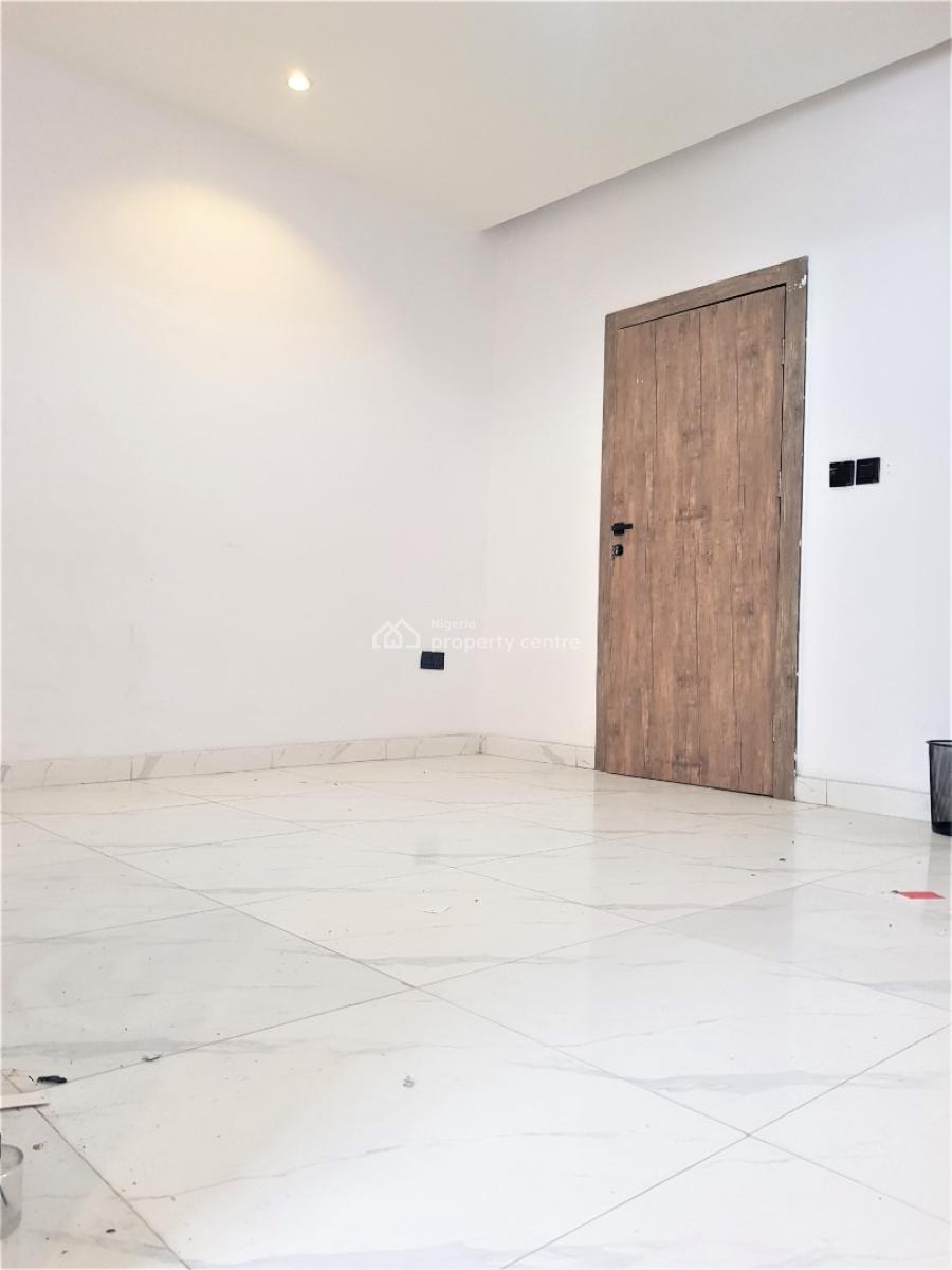 Fully Serviced 2 Bedroom Flat in a Serene Neighbourhood, Ologolo, Lekki, Lagos, Flat / Apartment for Rent