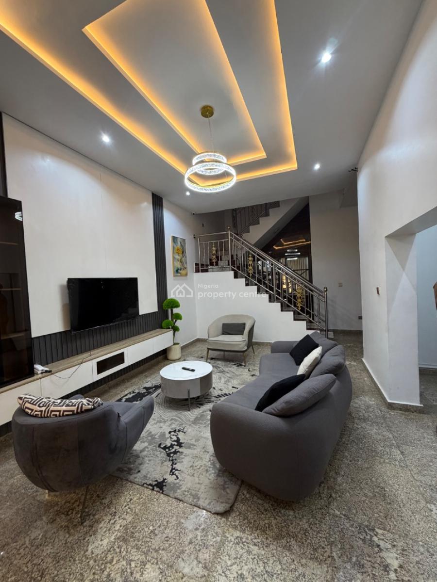 Standard 6 Bedroom Terrace Duplex, Guzape District, Abuja, Terraced Duplex for Rent