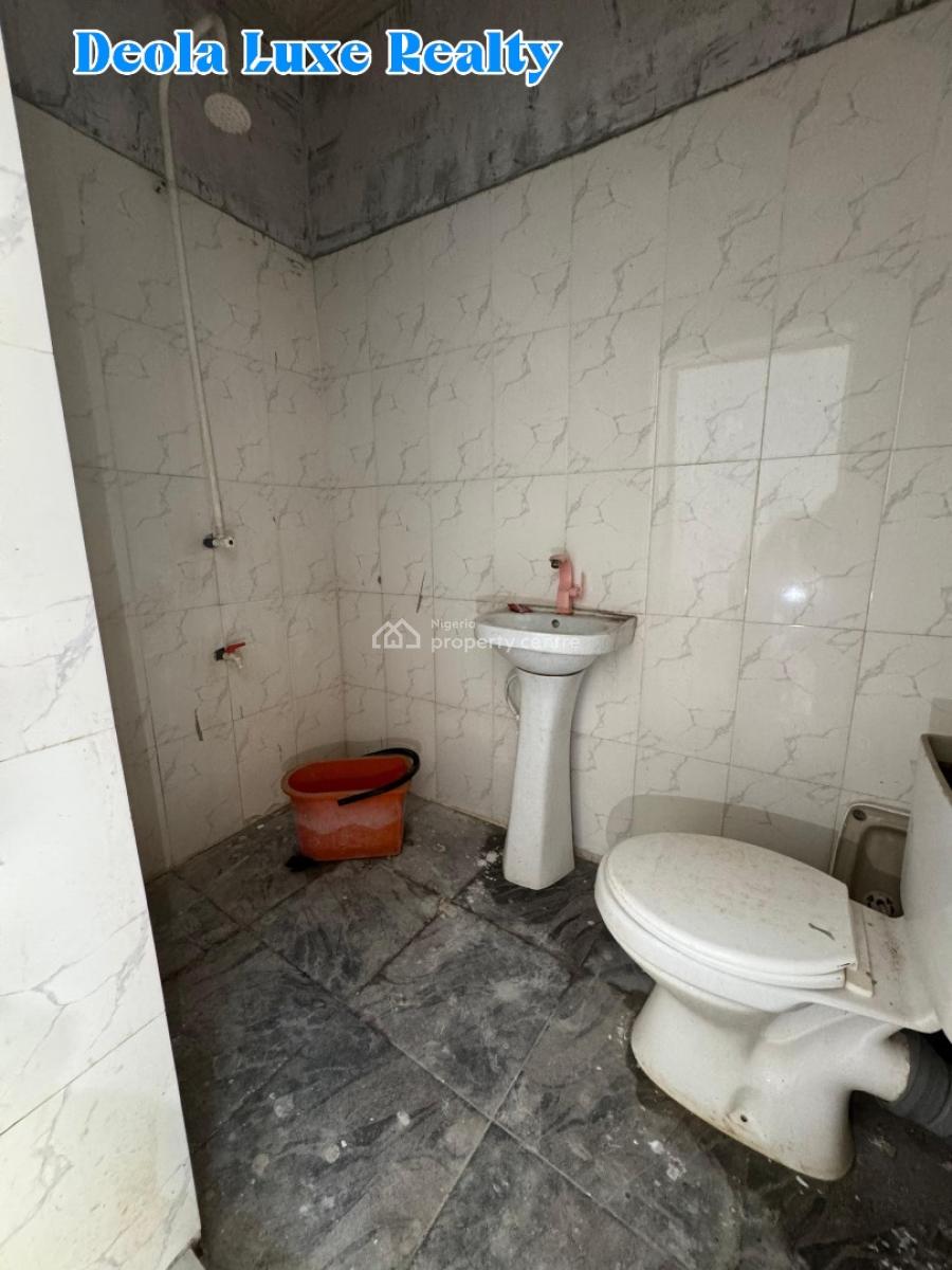 a Spacious Room Self Contained with Kitchen, Close to Ever Care Hospital, Lekki Phase 1, Lekki, Lagos, Self Contain (single Rooms) for Rent