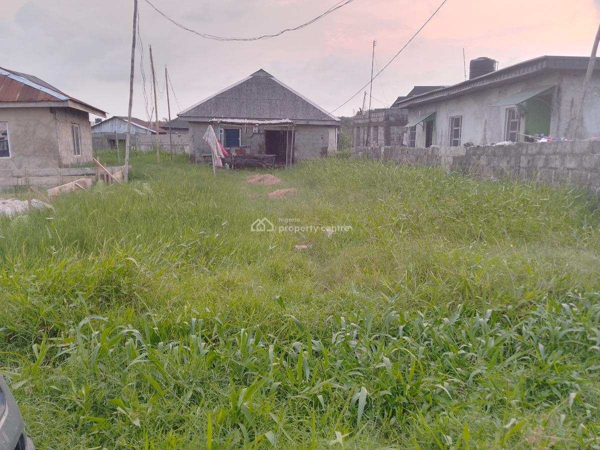 Hot Opportunity of 2 Bedroom Bungalow on a Half Plot, Off Kajola Phase 1, Bogije, Ibeju Lekki, Lagos, Detached Bungalow for Sale