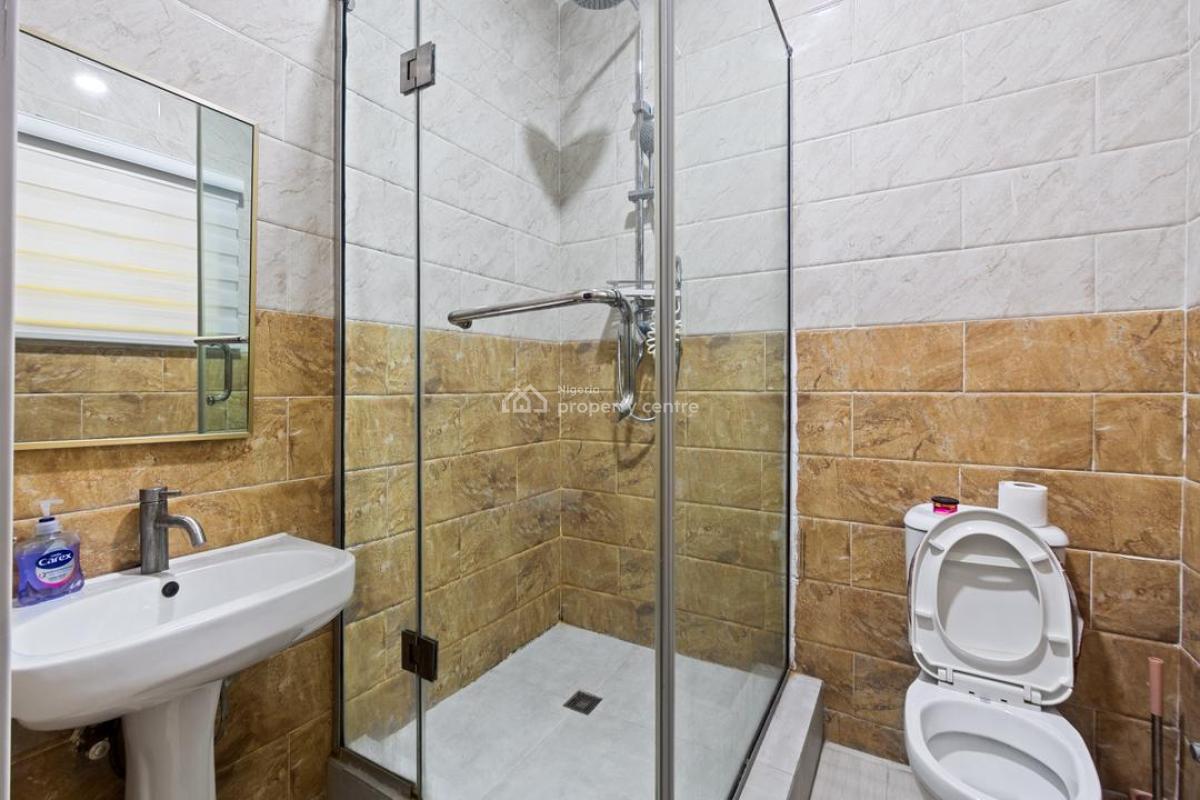 Luxury 3 Bedroom Ensuite Apartment with Speedy Internet, Gym & Pool, Ikoyi, Lagos, Flat / Apartment Short Let
