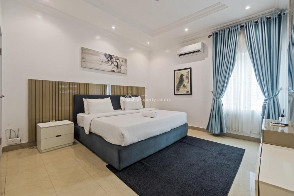 Luxury 3 Bedroom Ensuite Apartment with Speedy Internet, Gym & Pool, Ikoyi, Lagos, Flat / Apartment Short Let