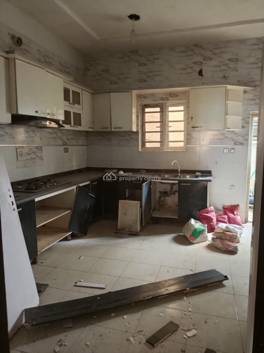 Well Maintained 4bedroom Duplex with Bq and Security House, Secured Estate, Osapa, Lekki, Lagos, Semi-detached Duplex for Sale