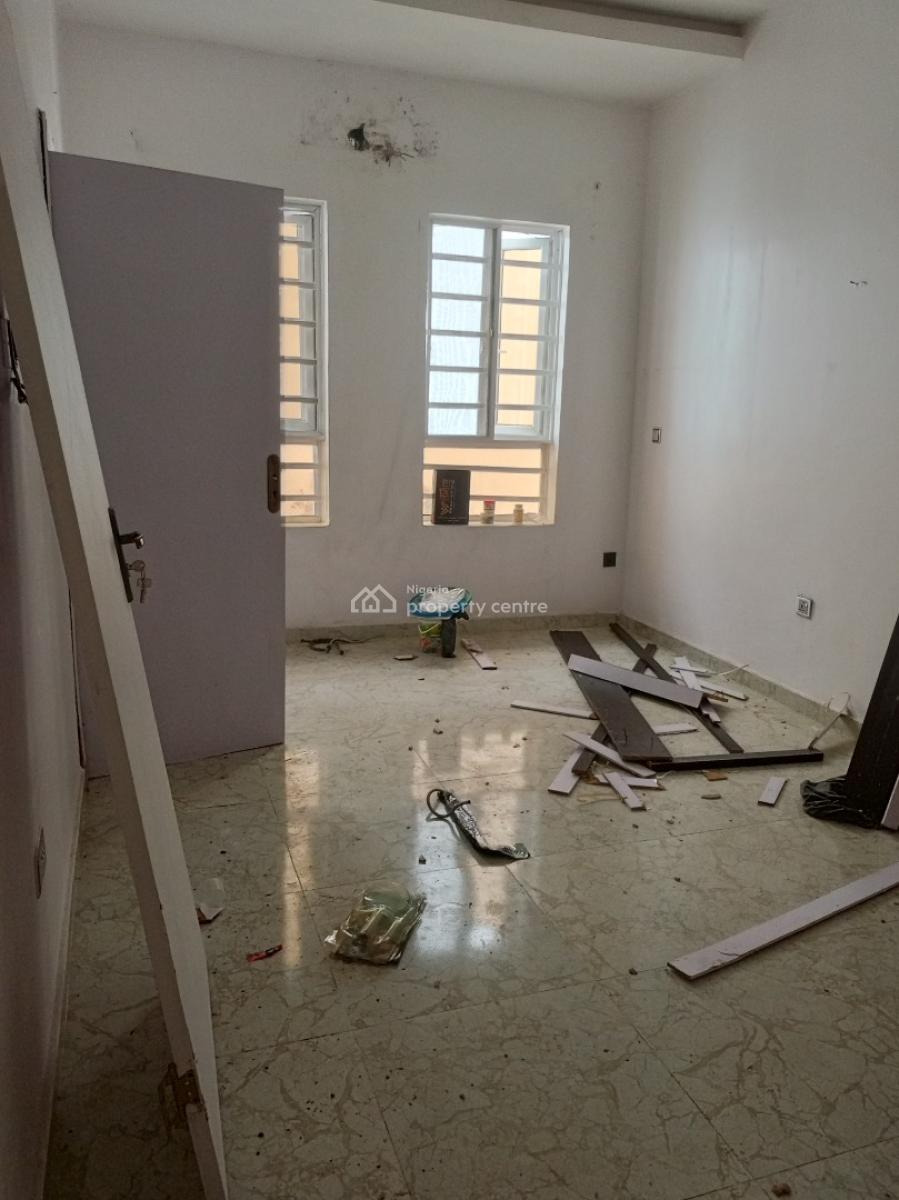Well Maintained 4bedroom Duplex with Bq and Security House, Secured Estate, Osapa, Lekki, Lagos, Semi-detached Duplex for Sale