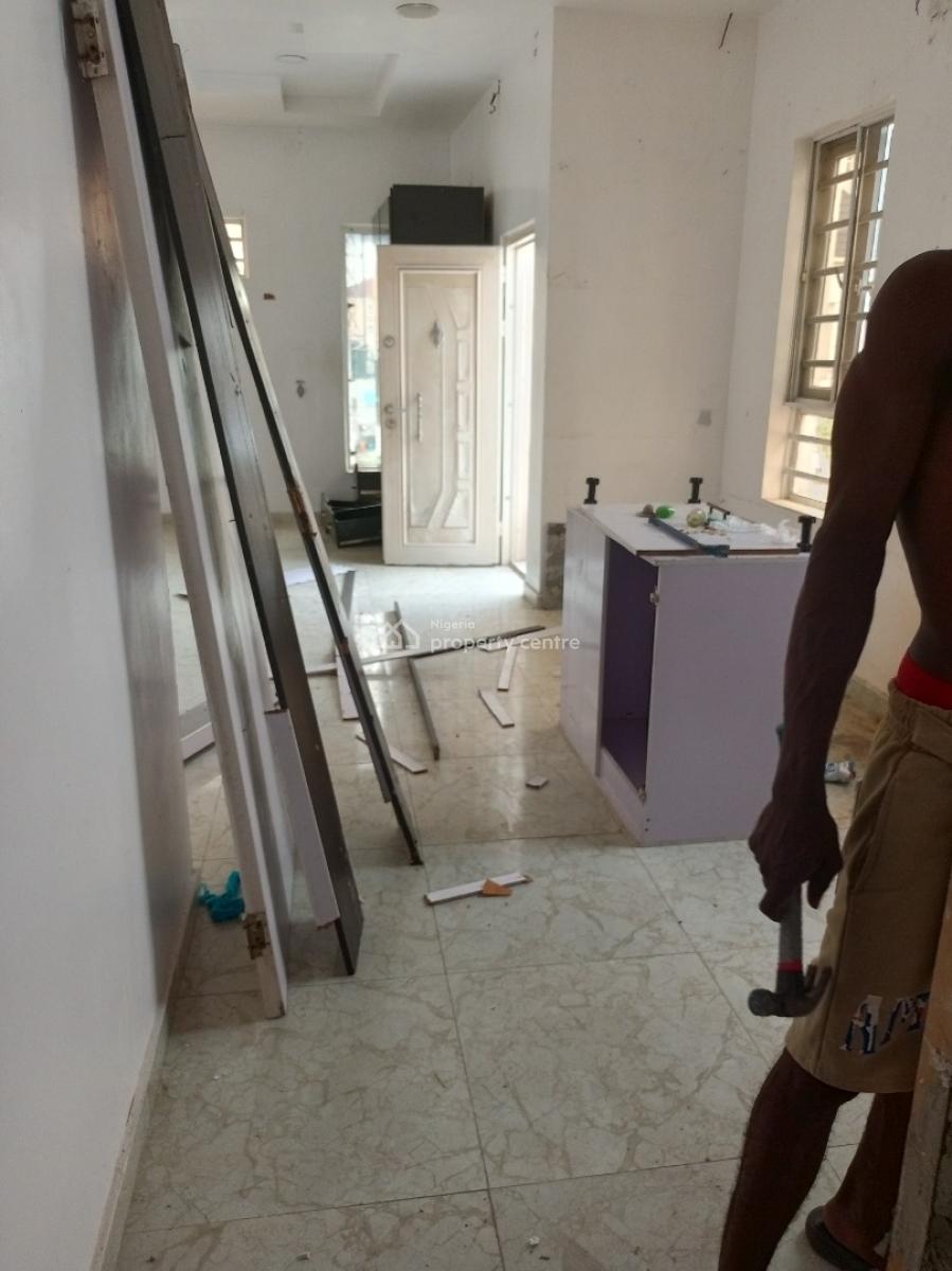 Well Maintained 4bedroom Duplex with Bq and Security House, Secured Estate, Osapa, Lekki, Lagos, Semi-detached Duplex for Sale