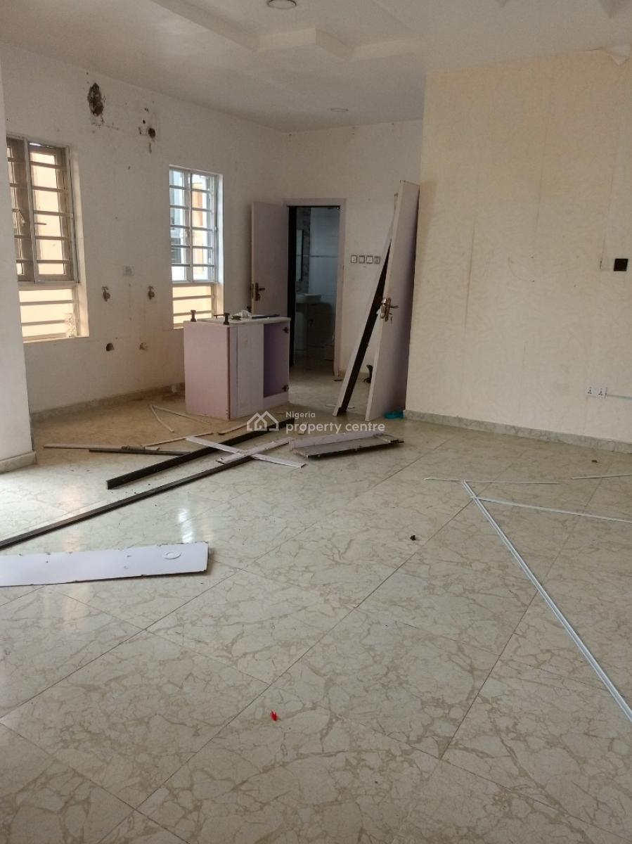 Well Maintained 4bedroom Duplex with Bq and Security House, Secured Estate, Osapa, Lekki, Lagos, Semi-detached Duplex for Sale