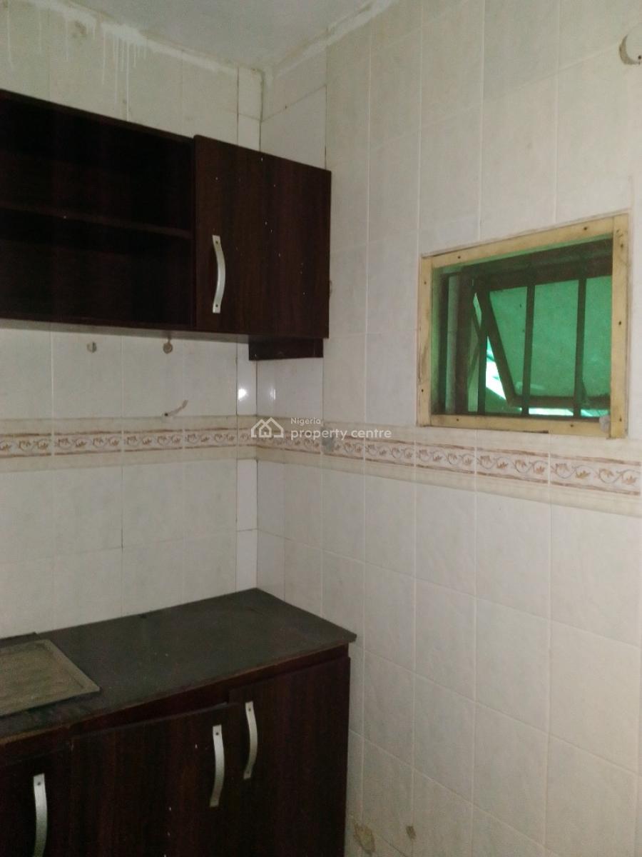 Roomself Contain, Beach Road Jakande Lekki Lagos State, Jakande, Lekki, Lagos, Self Contain (single Rooms) for Rent