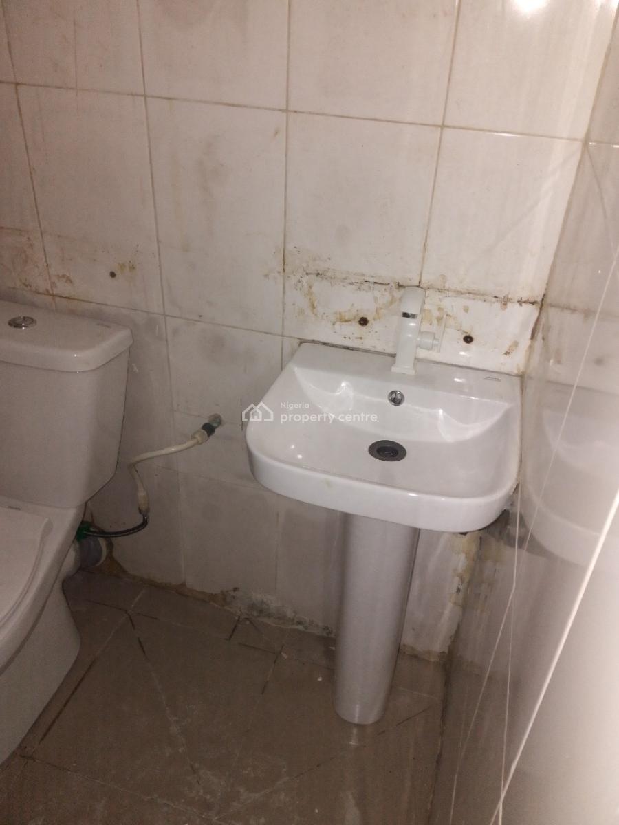 Miniflat, Off Beach Road Jakande Lekki Lagos State, Jakande, Lekki, Lagos, Mini Flat (room and Parlour) for Rent
