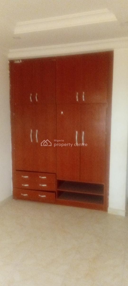 Spacious, Well Finished 3 Bedroom Flat with Guest Toilet, Kaura, Abuja, Flat / Apartment for Rent