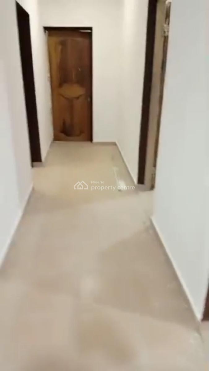 Clean 3bedroom Bedroom Apartment at Ojota, 2 Toilet and Bath, Business, Ojota Lagos, Ojota, Lagos, Flat / Apartment for Rent