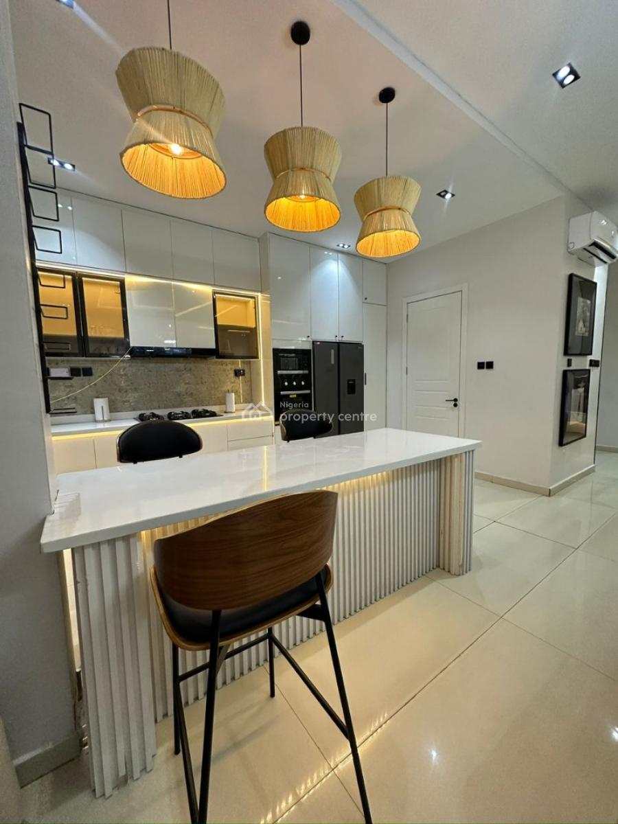 Luxury 4 Bedroom Apartment with Pool and Gym, Lekki Phase 1, Lekki, Lagos, Flat / Apartment Short Let