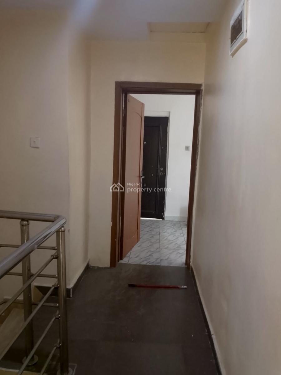 4 Bedroom Terraced Duplex on 2 Floors, Osapa, Lekki, Lagos, Terraced Duplex for Rent