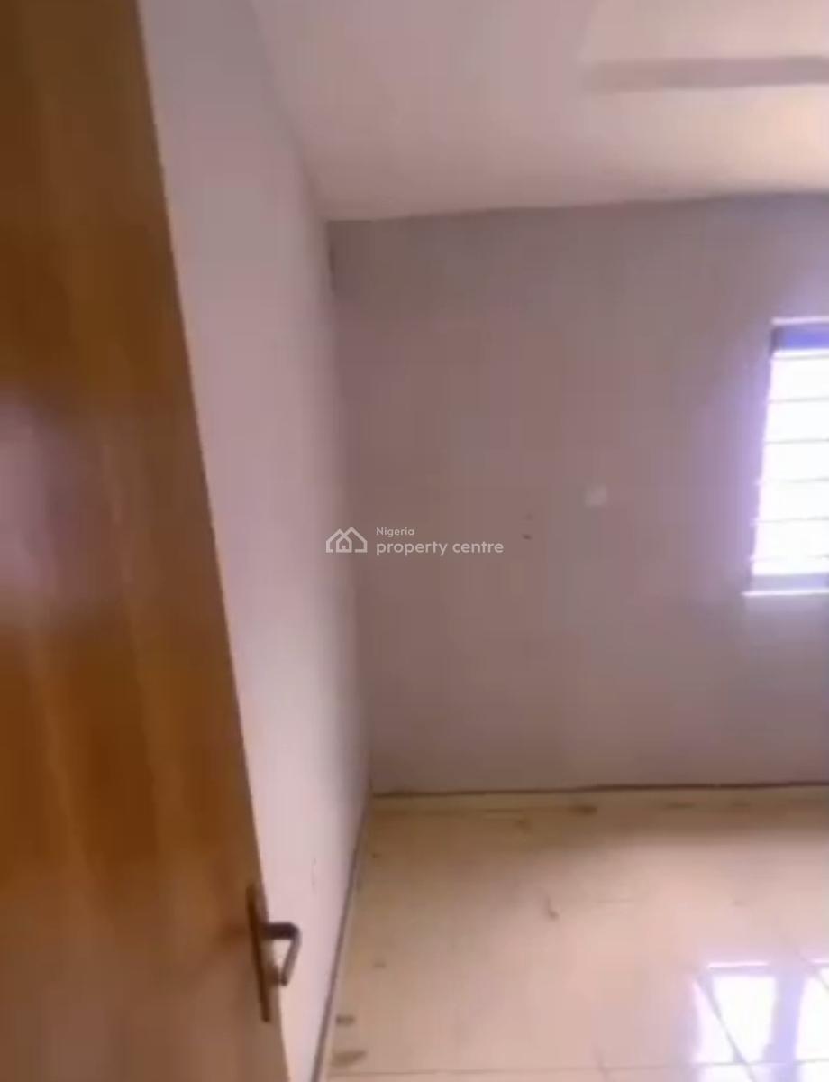 Newly Built Spacious 2 Bedroom Apartment, New Garage, Bariga, Shomolu, Lagos, Flat / Apartment for Rent