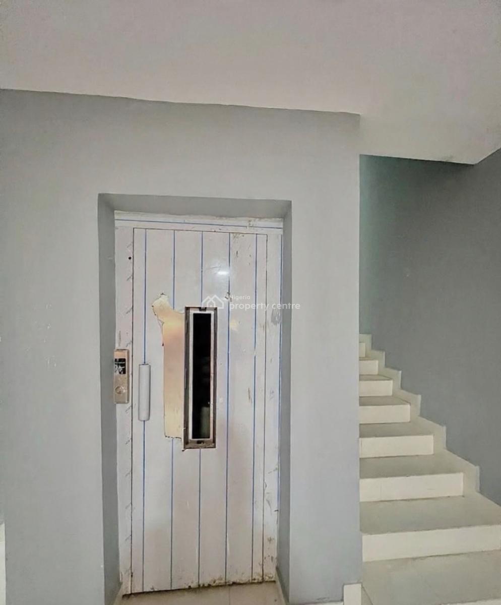 Serviced 2 Bedroom Apartment, Lekki Phase 1, Lekki, Lagos, Block of Flats for Sale
