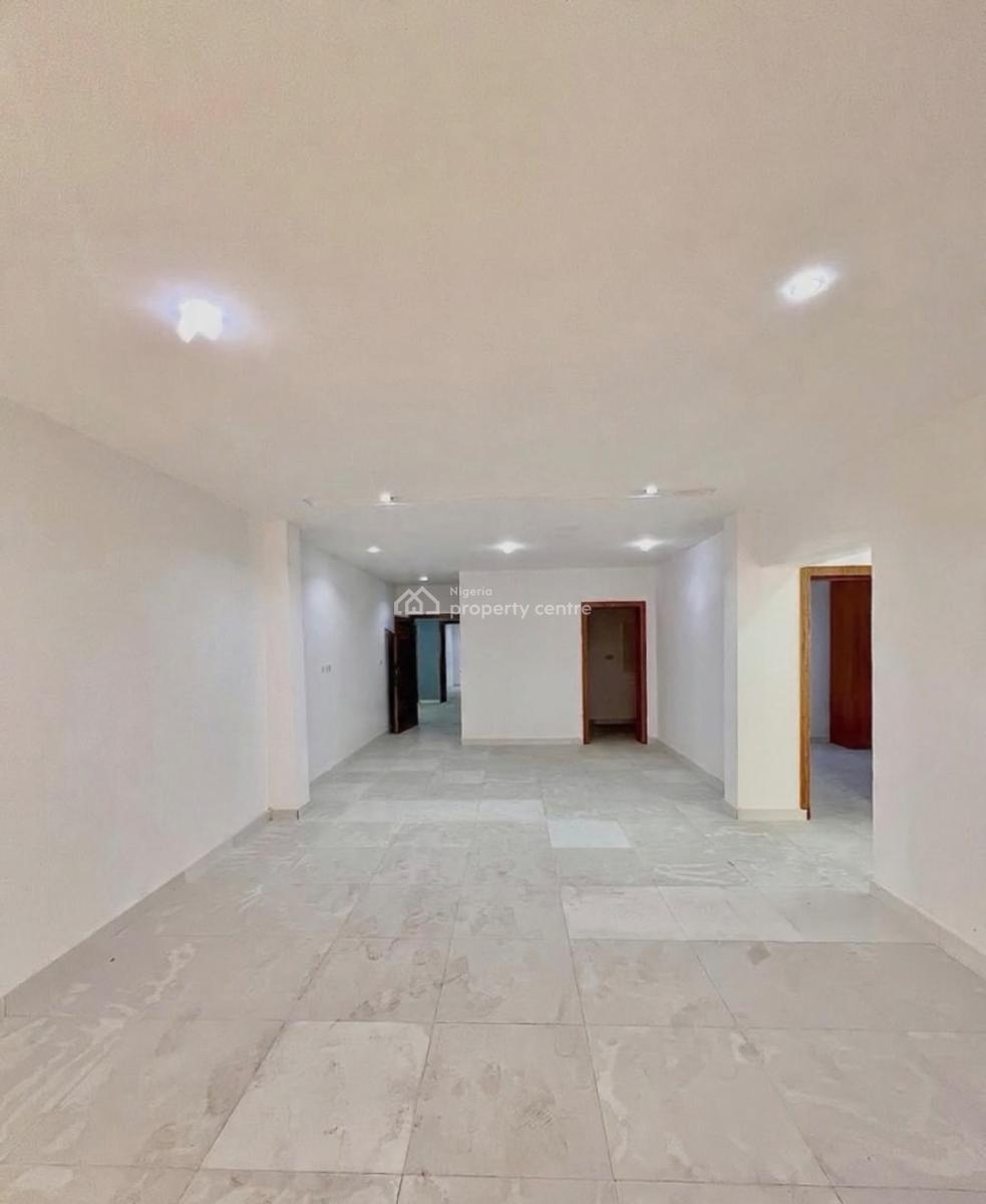 Serviced 2 Bedroom Apartment, Lekki Phase 1, Lekki, Lagos, Block of Flats for Sale