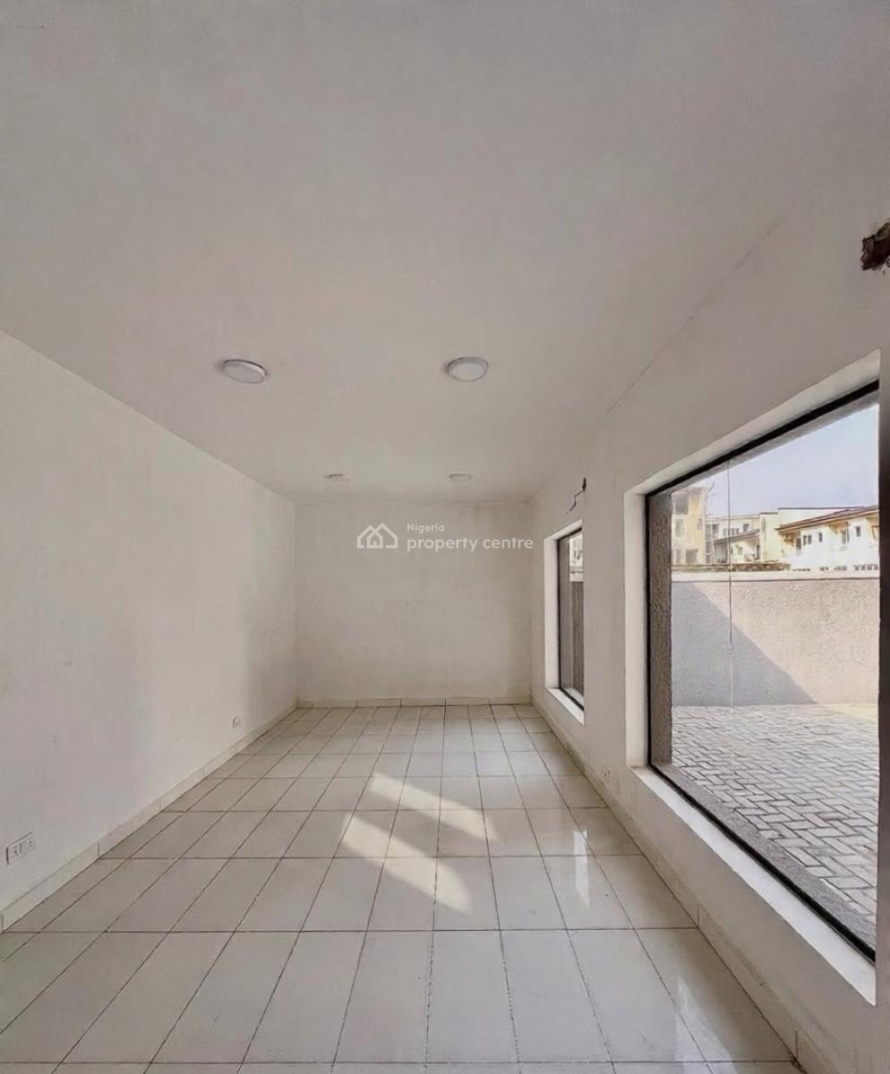 Serviced 2 Bedroom Apartment, Lekki Phase 1, Lekki, Lagos, Block of Flats for Sale