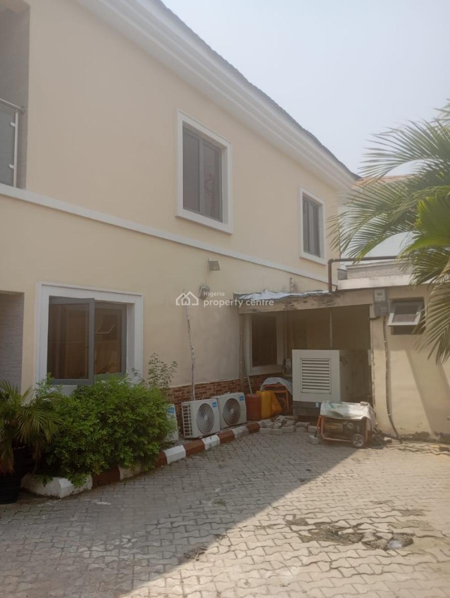 Beautifully Built Standard 4 Bedrooms Duplex, Bera Estate, Chevron, Lekki Expressway, Lekki, Lagos, Detached Duplex for Sale