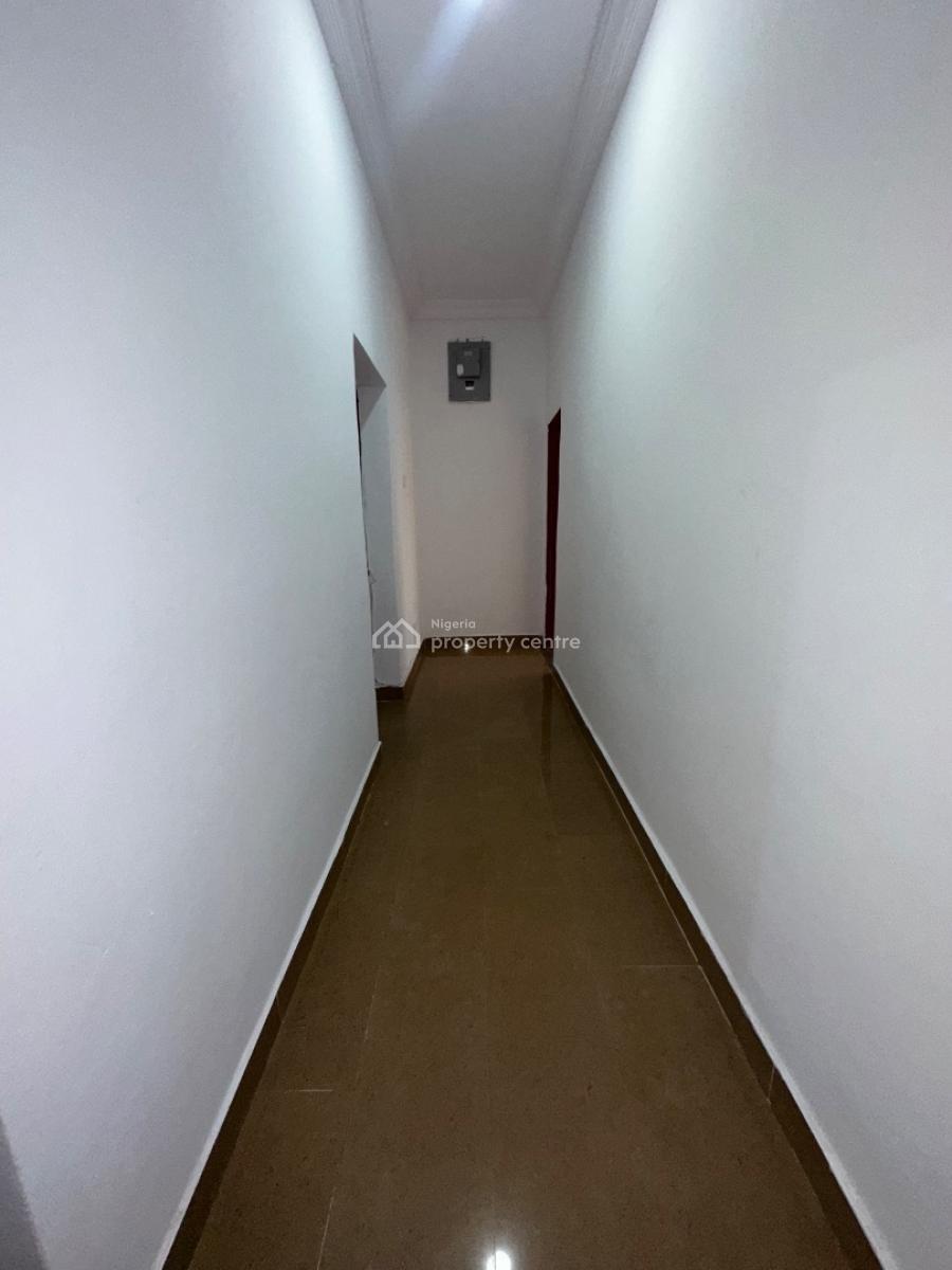 Specious an Newly Renovated 3bedroom Flat, Atlantic View Estate New Road  Ahpha Beach, Lekki, Lagos, Flat / Apartment for Rent