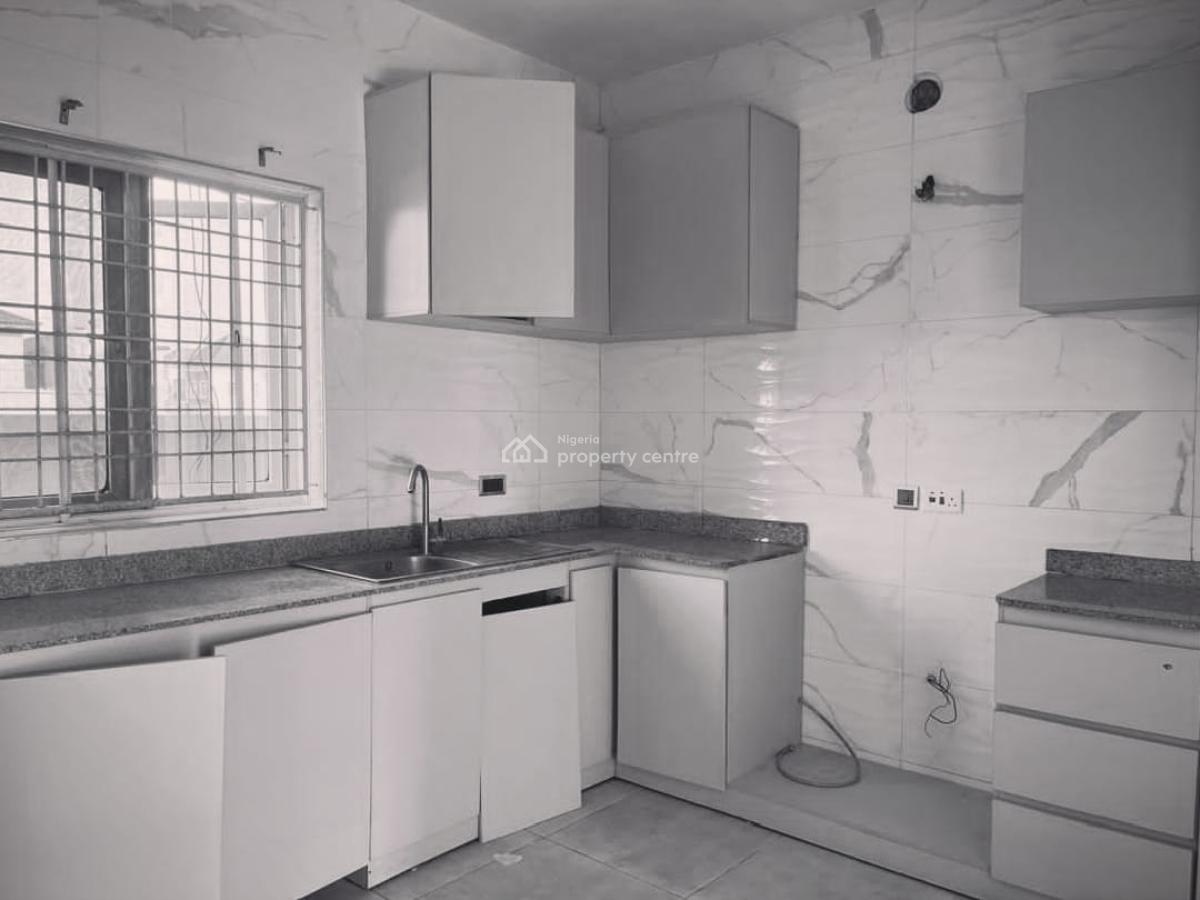 Lovely 2 Bedroom Apartment, Orchid Road, Lekki, Lagos, Flat / Apartment for Rent