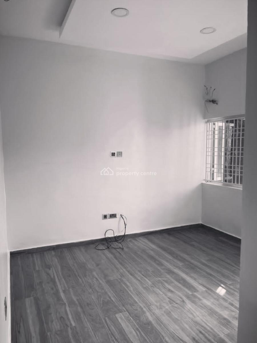 Lovely 2 Bedroom Apartment, Orchid Road, Lekki, Lagos, Flat / Apartment for Rent