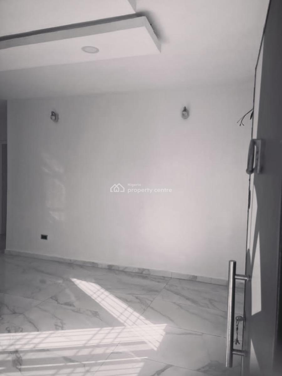 Lovely 2 Bedroom Apartment, Orchid Road, Lekki, Lagos, Flat / Apartment for Rent