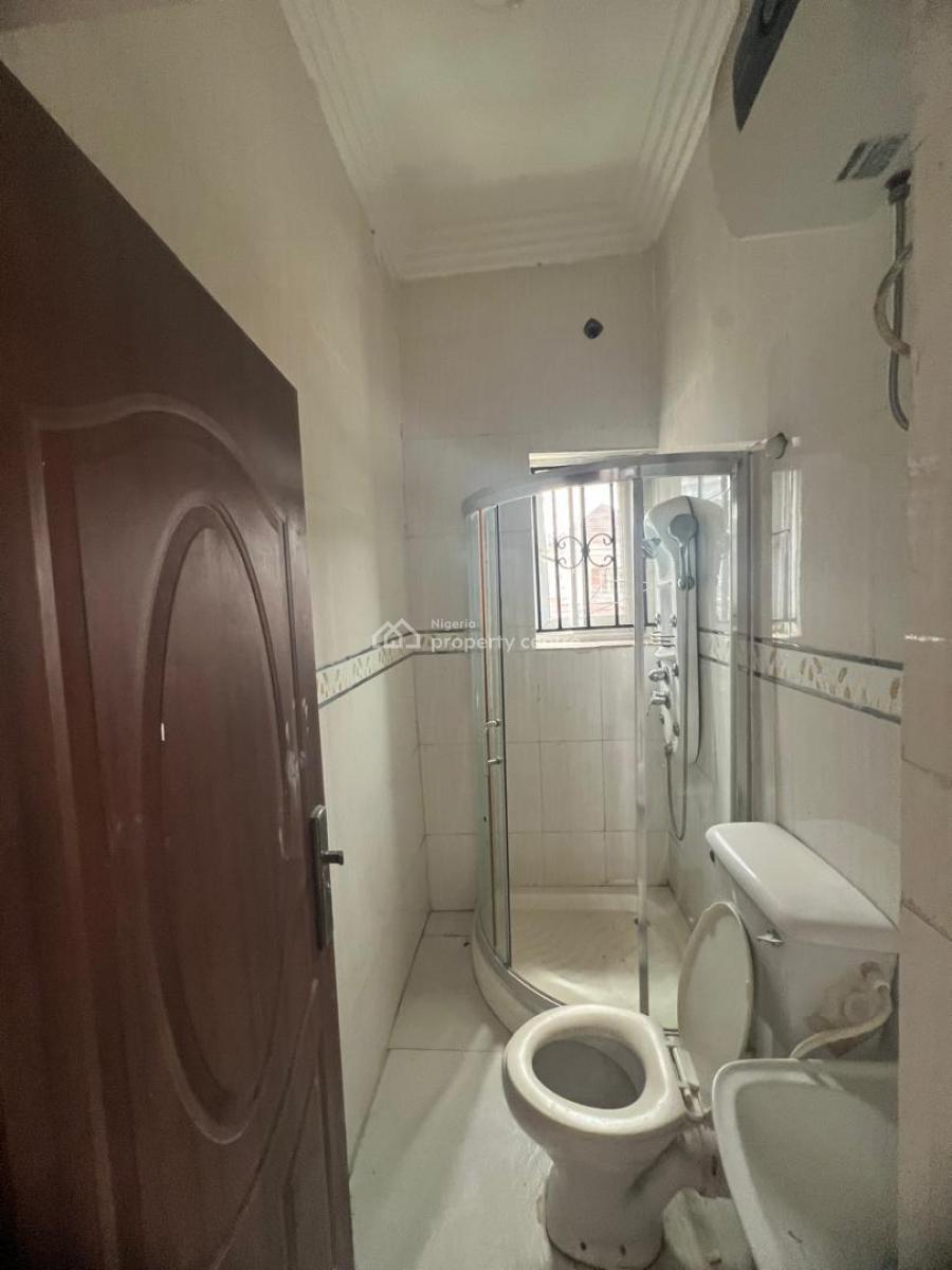 Spacious 5 Bedroom Detached House with Bq, Estate Off Chevron Drive By Second Till Gate, Lekki, Lagos, Detached Duplex for Sale