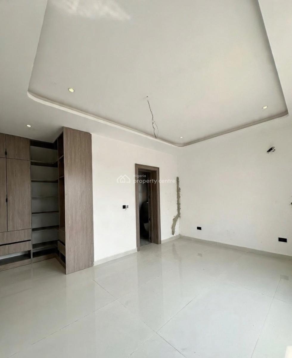 Lovely 3 Bedrooms Apartment with Swimming Pool and Bq, Lekki Phase 1, Lekki, Lagos, Flat / Apartment for Sale