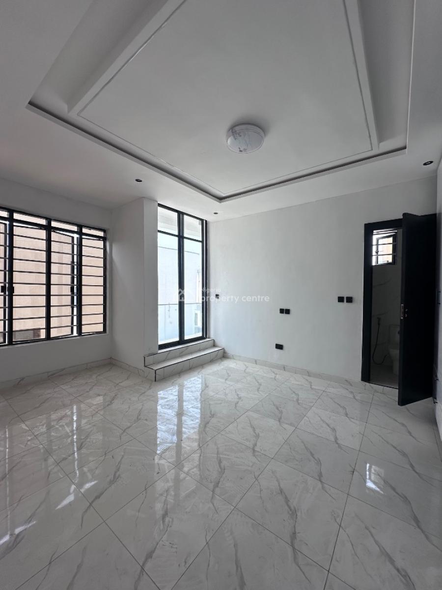 3 Bedrooms Semi  Detached Duplex, Ikota, Lekki, Lagos, Detached Duplex for Sale