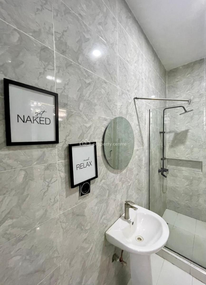 Fully Furnished 3 Bedrooms Apartment, Lekki Phase1, Lekki, Lagos, Flat / Apartment for Rent