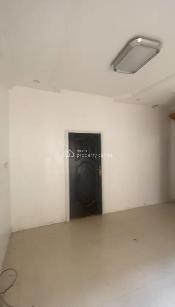 Spacious Mini Flat with Balcony & Personal Parking in Bera Estate, Bera Estate, Lekki, Lagos, Mini Flat (room and Parlour) for Rent