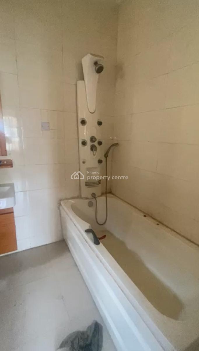 Spacious Mini Flat with Balcony & Personal Parking in Bera Estate, Bera Estate, Lekki, Lagos, Mini Flat (room and Parlour) for Rent