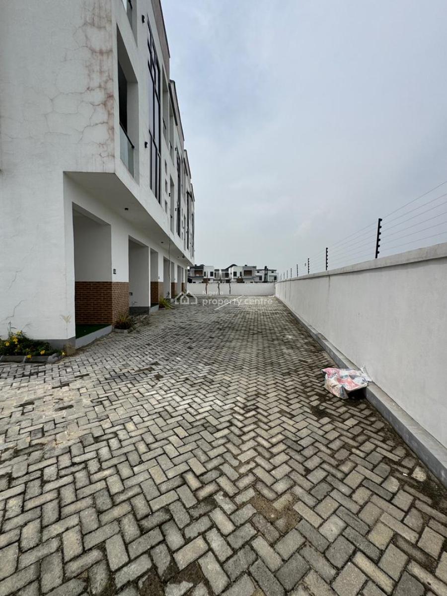 Newly Built 4 Bedroom Terrace Duplex with Pool & Bq, Newly Built 4 Bedroom Terrace Duplex with Pool & Bq in Chevron, Lekki, Lagos, Terraced Duplex for Sale
