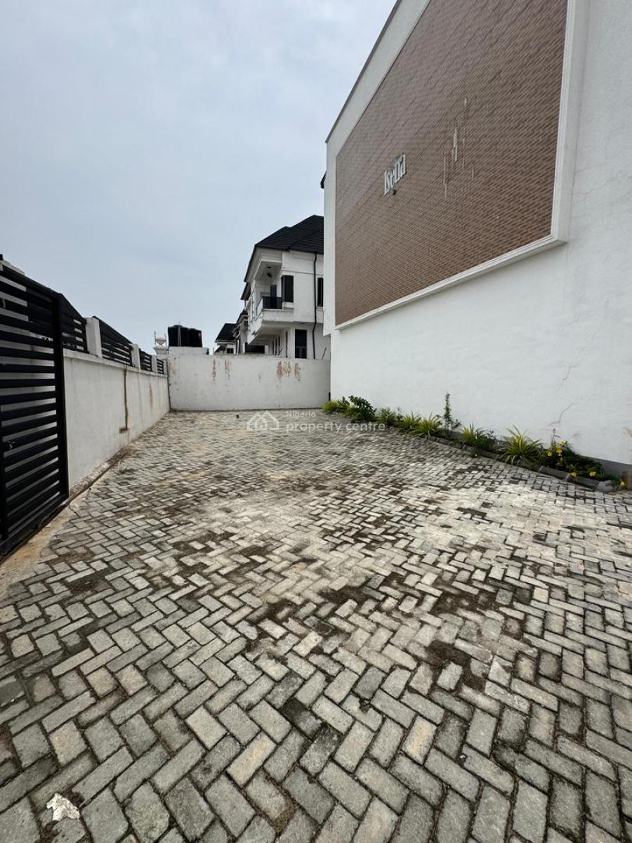 Newly Built 4 Bedroom Terrace Duplex with Pool & Bq, Newly Built 4 Bedroom Terrace Duplex with Pool & Bq in Chevron, Lekki, Lagos, Terraced Duplex for Sale