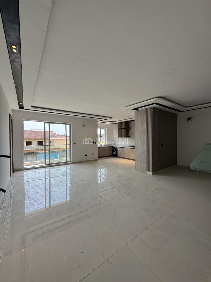 Prestigious 2 Bedroom Maisonette with Pool and Gym, Lekki Phase 1, Lekki, Lagos, House for Sale