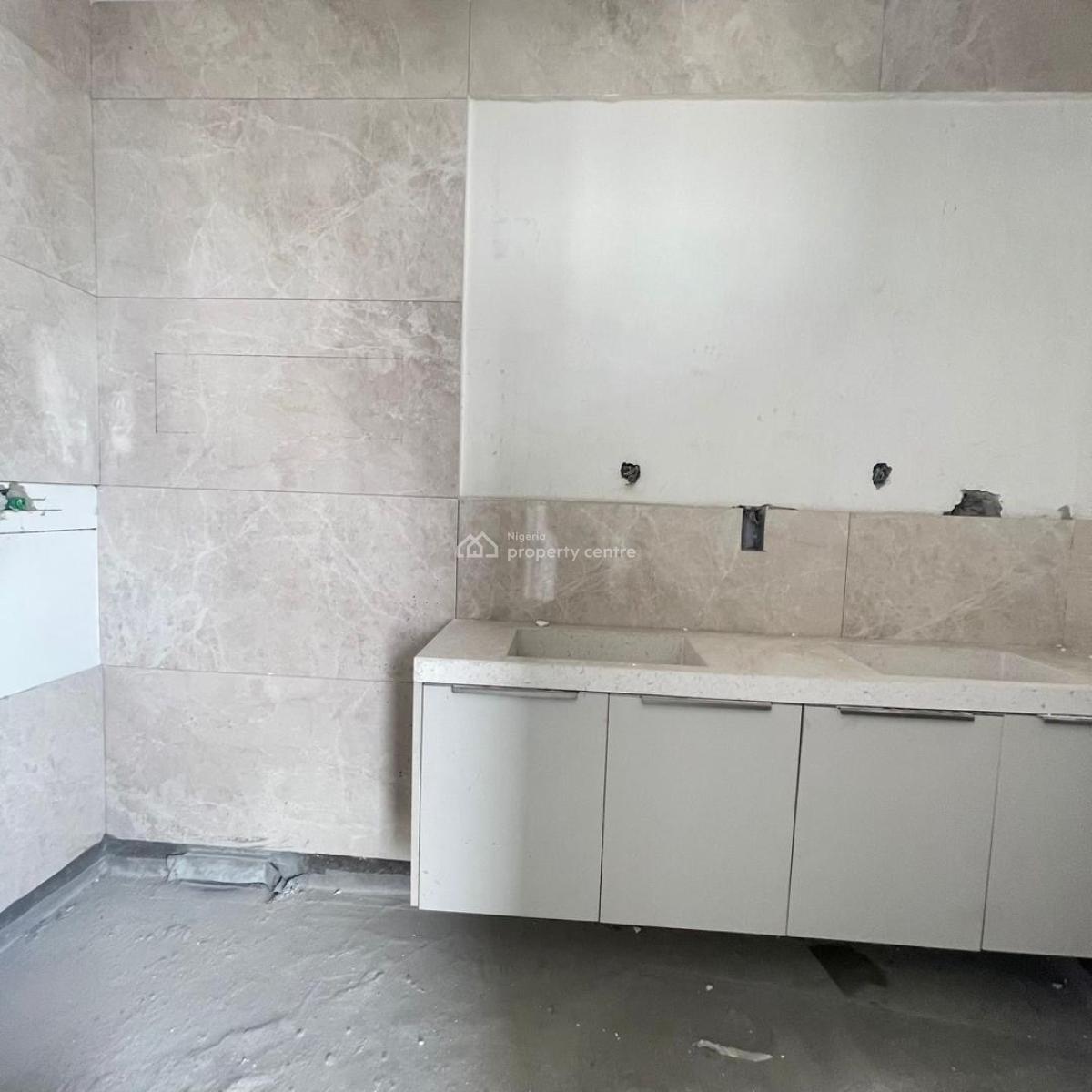 Affordable 4bedroom Maisonette Home, Lekki Phase 1, Lekki, Lagos, Flat / Apartment for Sale